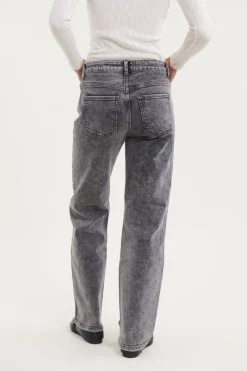 Elisa Jeans