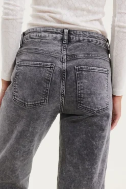 Elisa Jeans