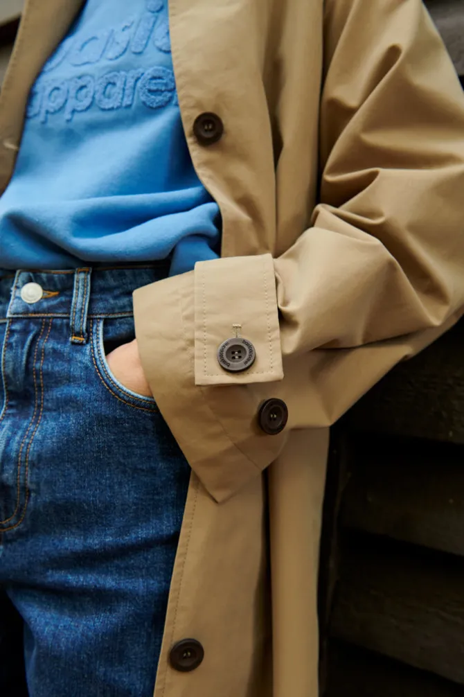 Gise Raglan Coat