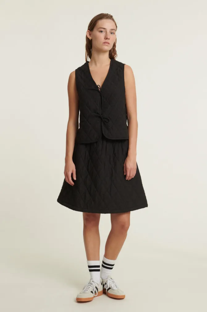 Hanna Vest