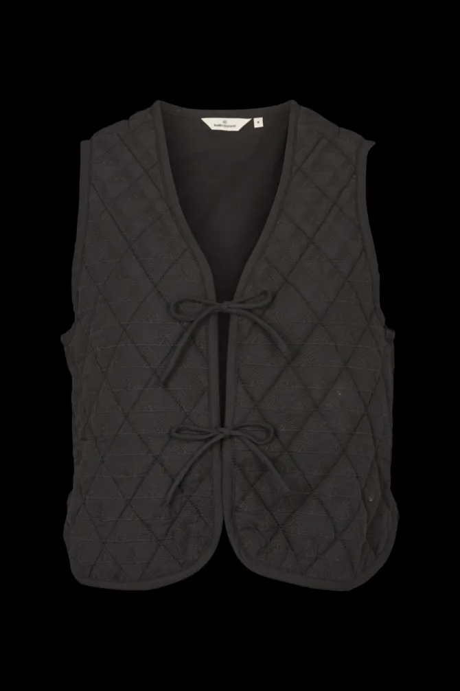 Hanna Vest