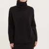 Lise Short T-Neck