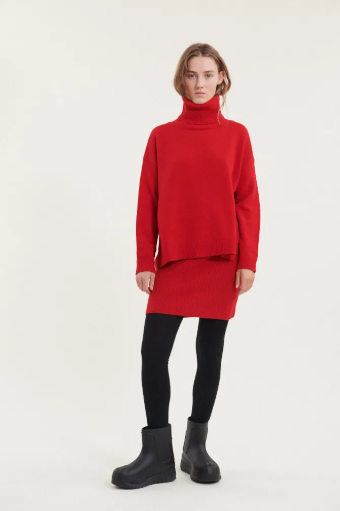 Lise Short T-Neck