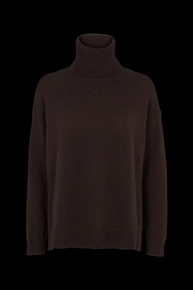 Lise Short T-Neck