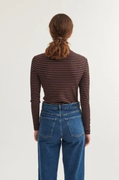Ludmilla High-neck