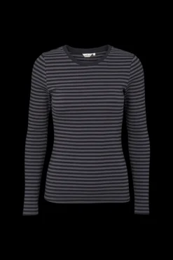 Ludmilla LS Tee