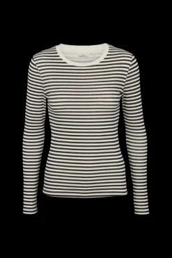 Ludmilla LS Tee
