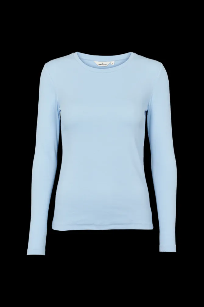 Ludmilla LS Tee