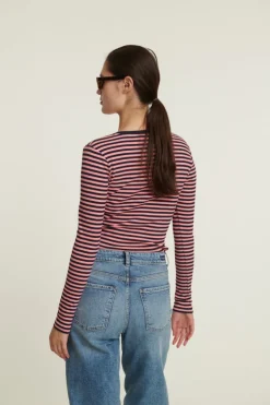 Ludmilla LS Tee
