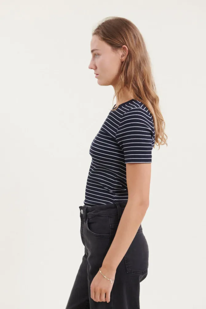 Ludmilla O-Neck