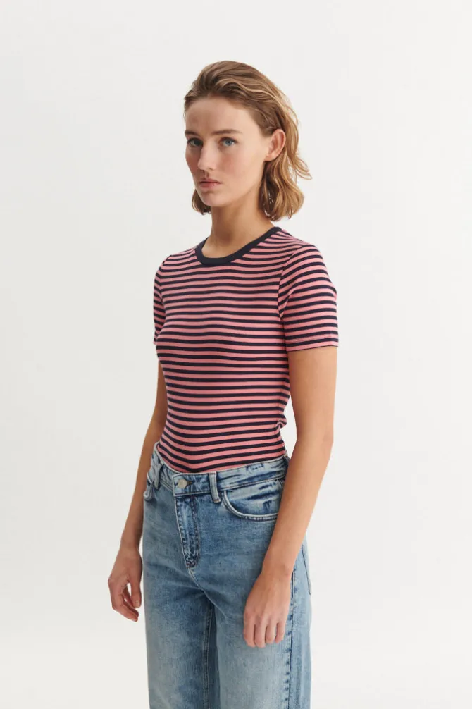 Ludmilla O-Neck