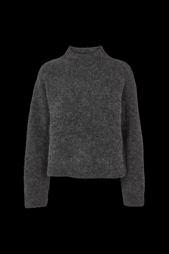 Magna H. Neck